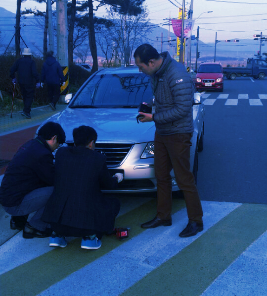 고성군, 올 연말까지 체납차량 번호판 야간 영치 나선다.jpg